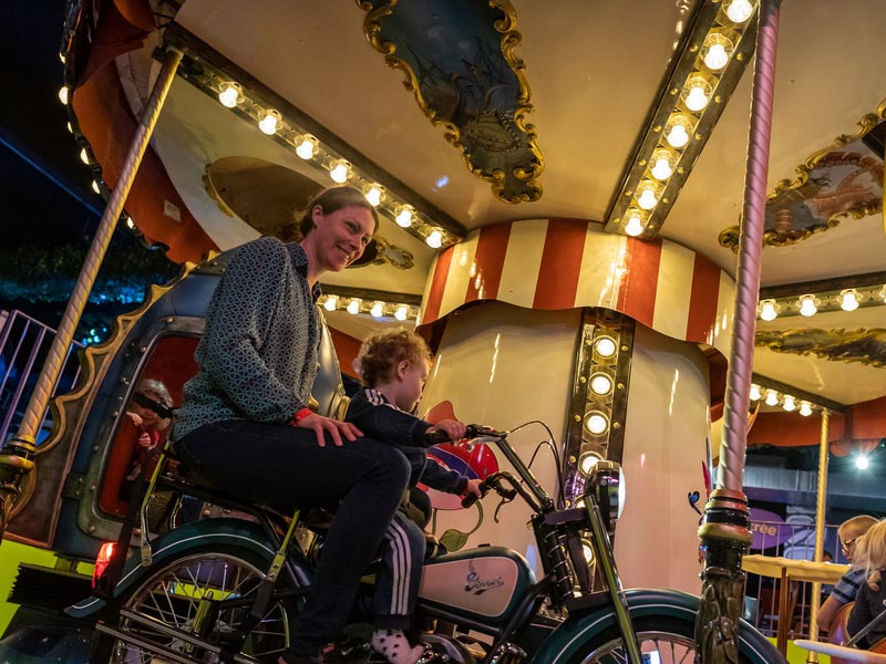 Carrousel manèges enfants Rennaz Vaud